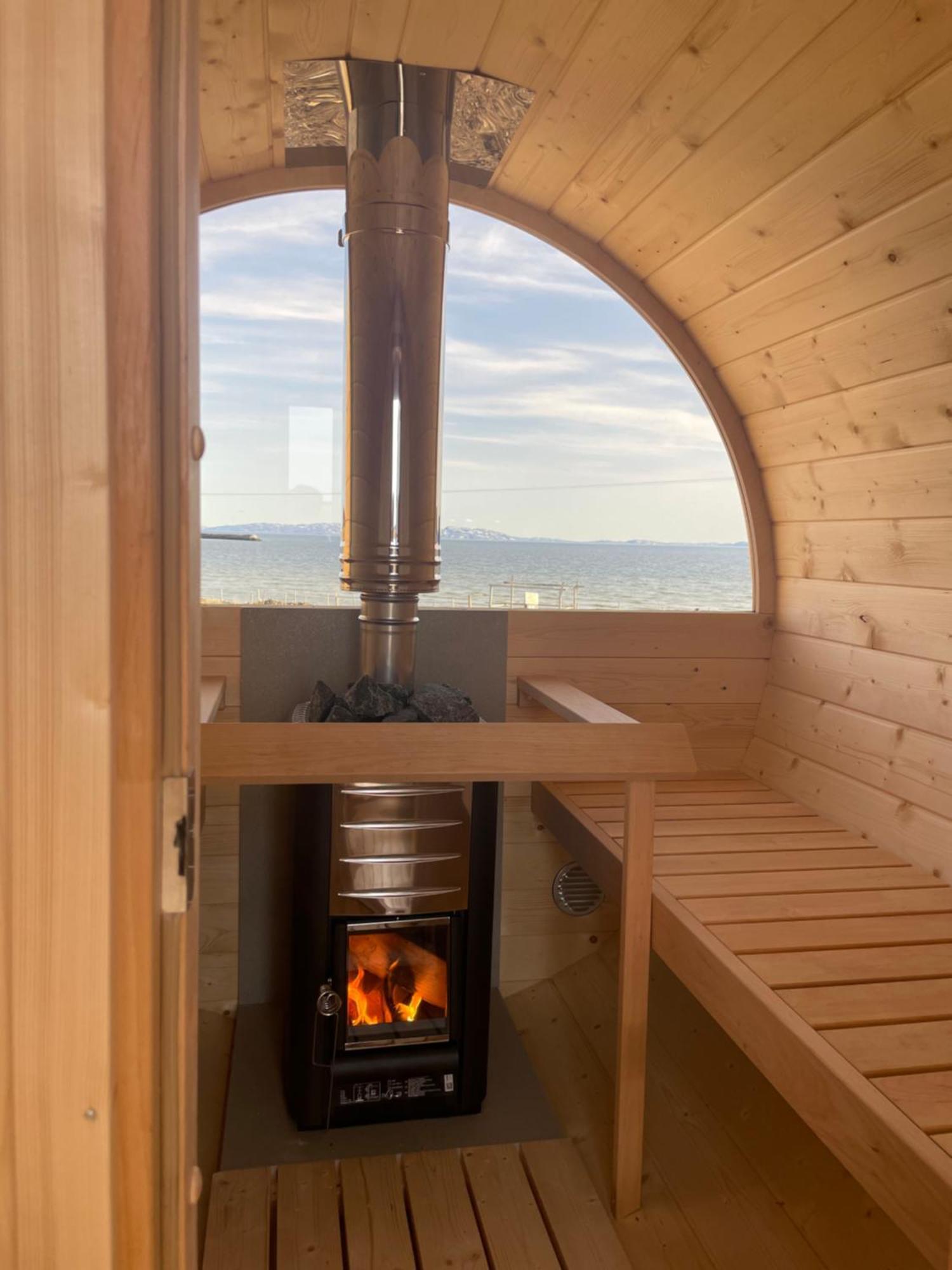 Ekkeroy Lodge - Arctic Living Vadsø Екстериор снимка